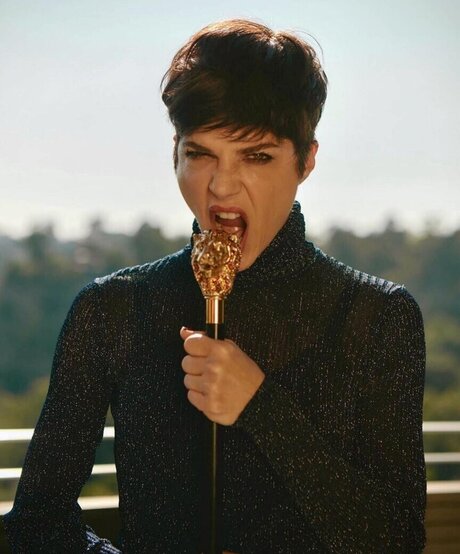 Selma Blair onlyfans keak