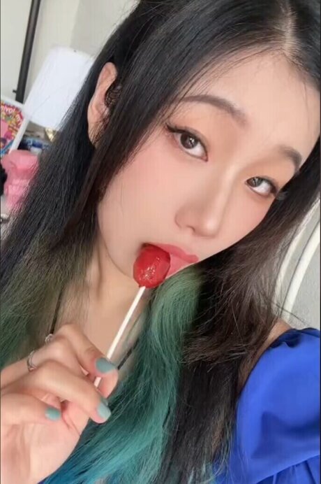 Shulun C_ onlyfans leaks.