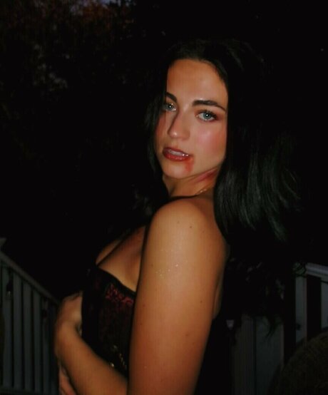 Abby Rathbone onlyfans fotos