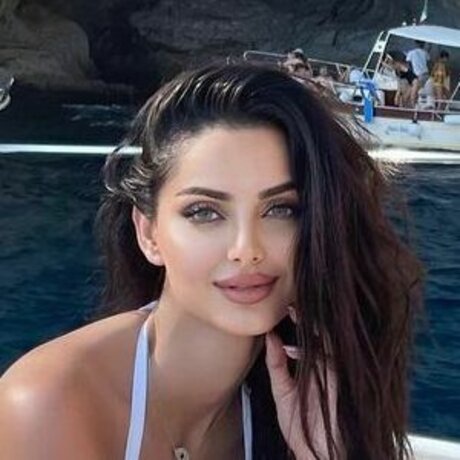 Mahlagha Jaberi onlyfans naked