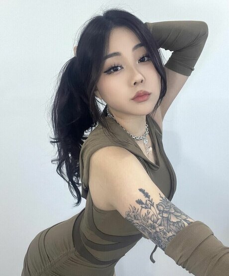 Hanavocado onlyfans leak ass