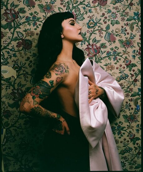 Julia Michaels naked onlyfans pics