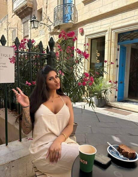 the arabian princess naked onlyfans leaked