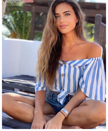 Izabela Ion onlyfans lesk