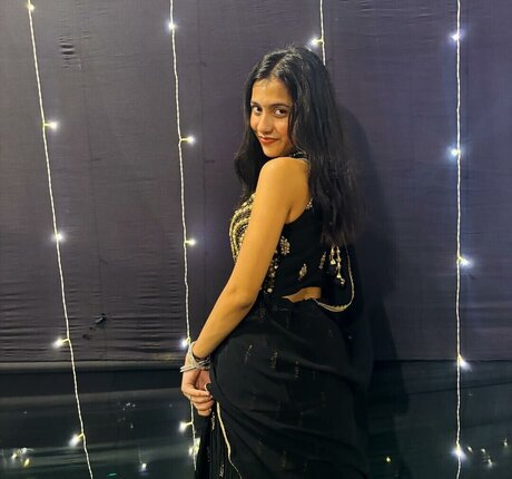 Divya Deshmukh naked onlyfans leak