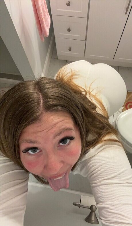 literallymackayla onlyfans nudes