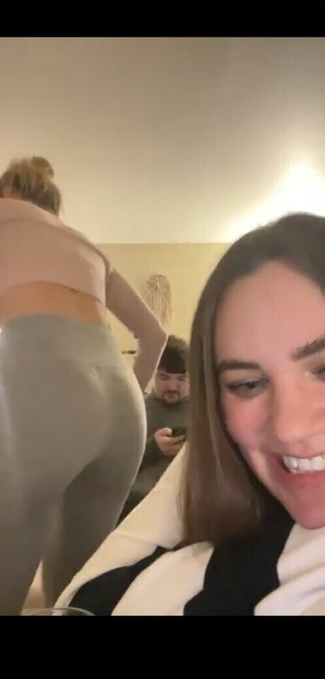 Beez ASMR Profile pic