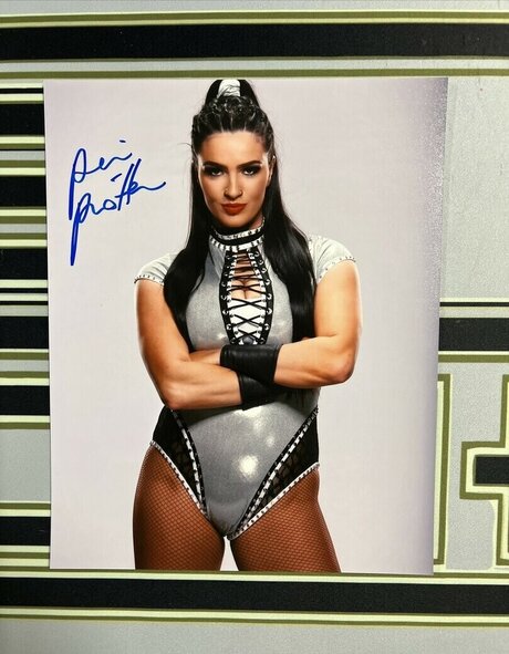 Persia Pirotta onlyfans leajs