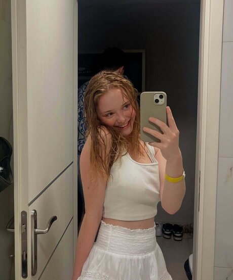 Madeleine b123 onlyfans naked leak