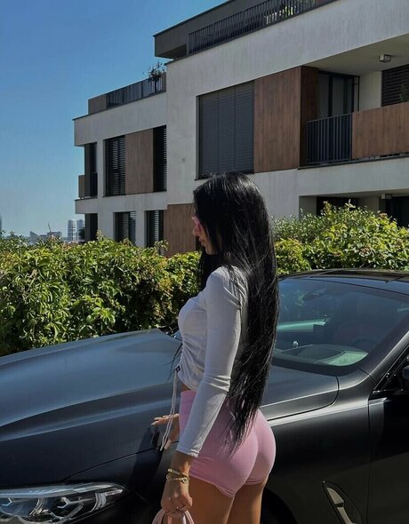 Nina Janova leaked onlyfans