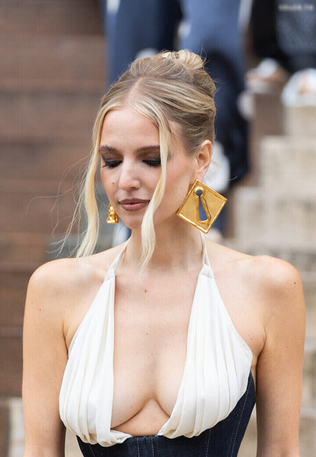 Leonie Hanne onlyfans naked