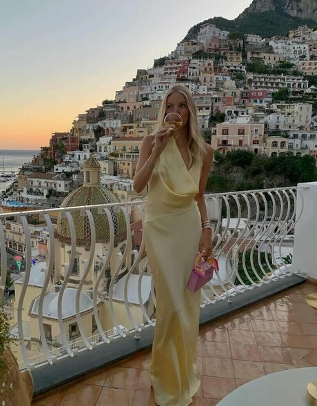 Leonie Hanne onlyfans pics nude