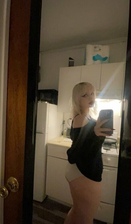 TalkFastEllie onlyfans sextape