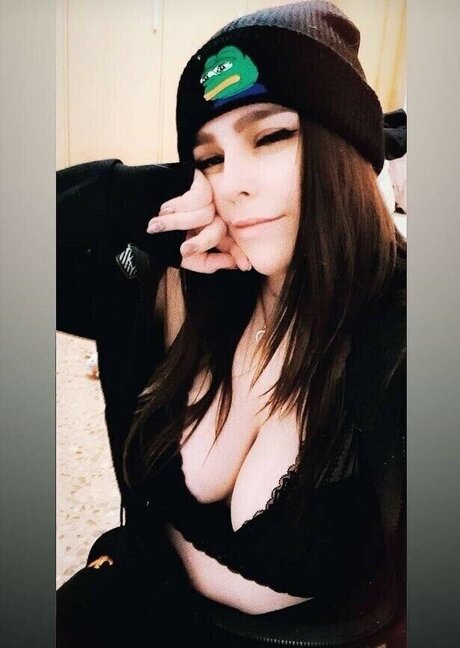 sugussusana naked only fans