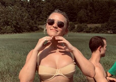 emilyosment onlyfans ass