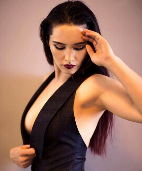 Christina Chong onlyfans leaks.