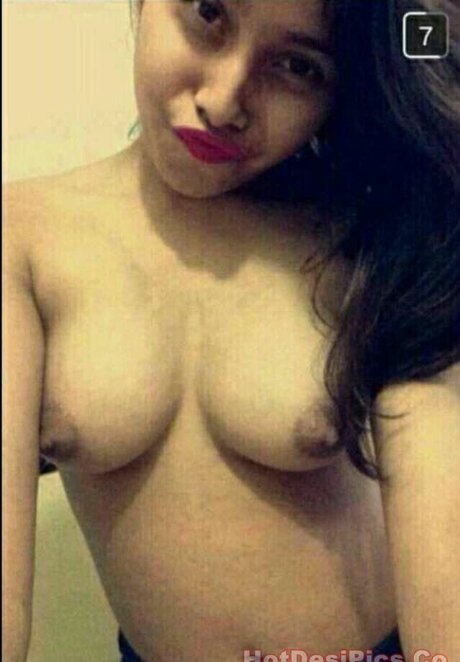 Nudrat Zahra Chowdhury onlyfans leak