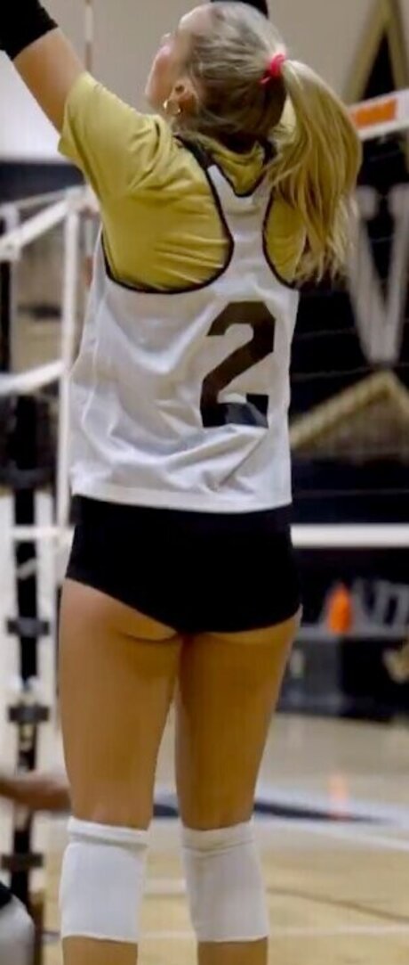 Taryn DeWese onlyfans lesk