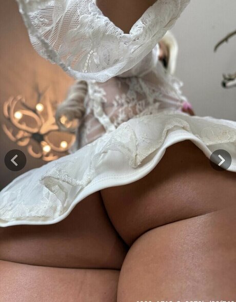 Sophie Swaney nude only fans