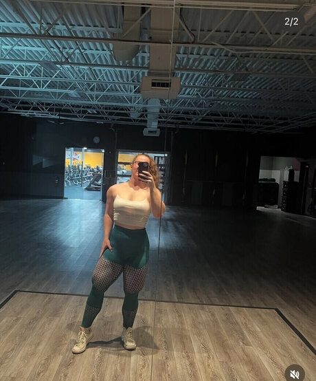 Mackenzie Suggs onlyfans picture