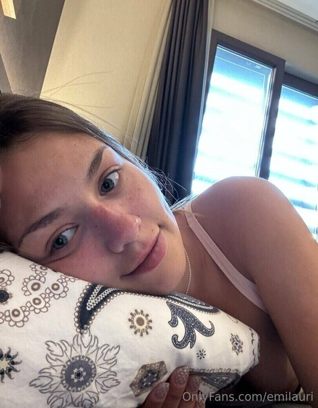 emilauri onlyfans pictures