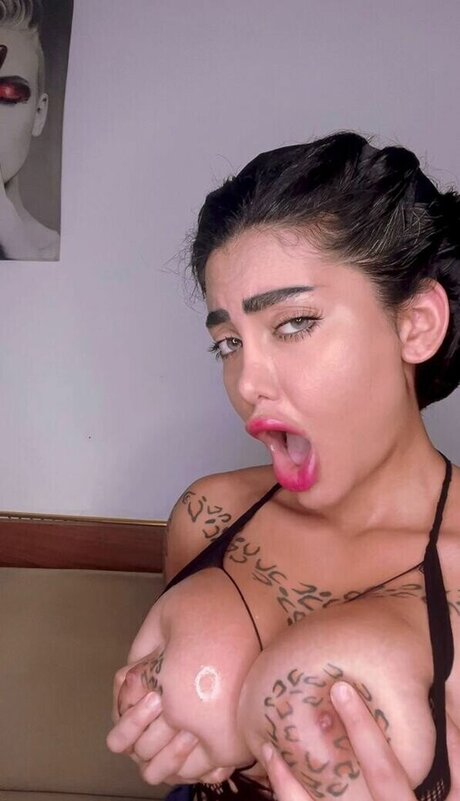 Aida Nikbakhti only fans leak porn