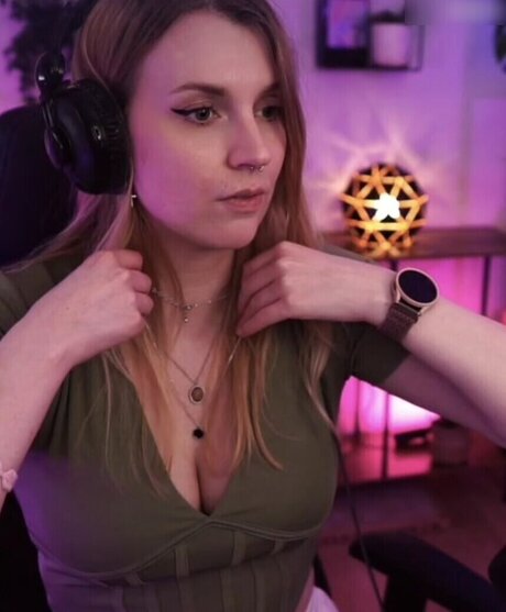 hottest teen onlyfans top shot