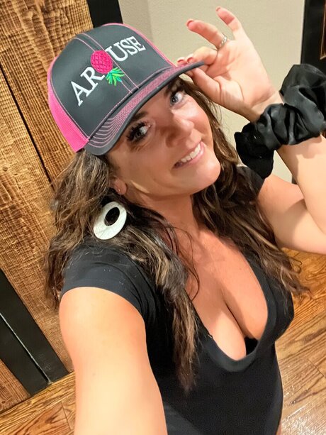 Brown Bag Special onlyfans nude pictures