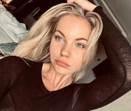 Katya LEO onlyfans topless