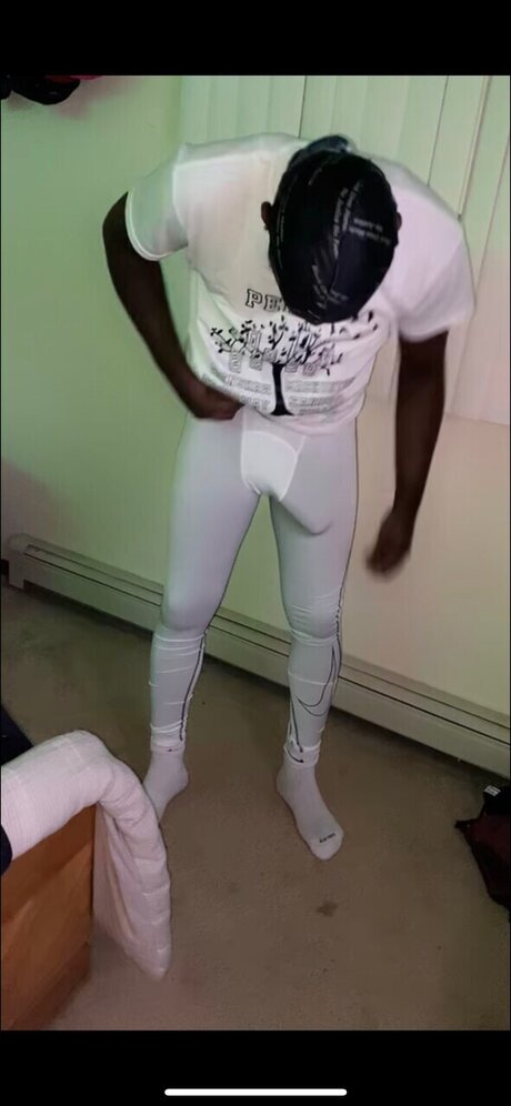 LouisvilleSlugger33 onlyfans content leaked