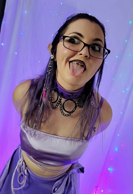 Sabrina s Painted Kinks onlyfans pictures