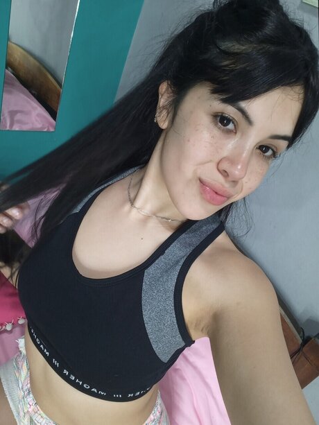 C i n t h i a onlyfans