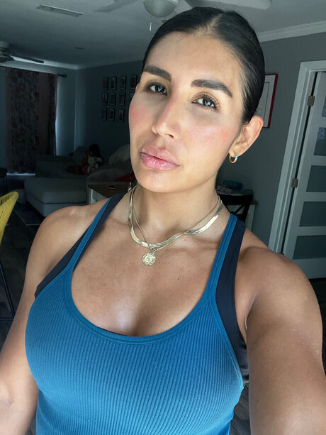 Mandy Jones naked onlyfans pics