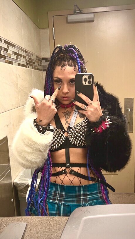 _lov3m33Star only fans leak nude