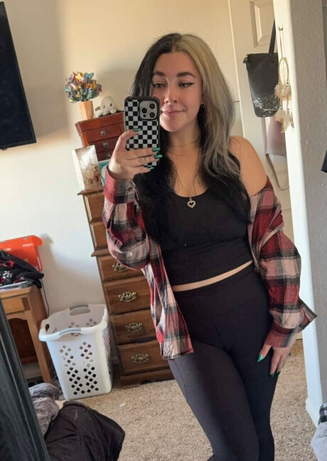 Sukiii onlyfans nude pictures