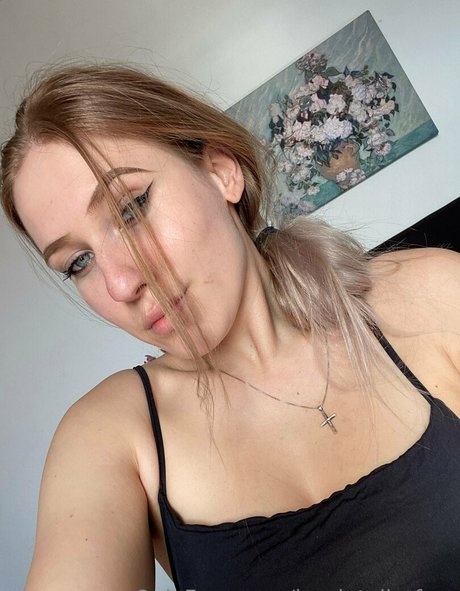 licking onlyfans adult img