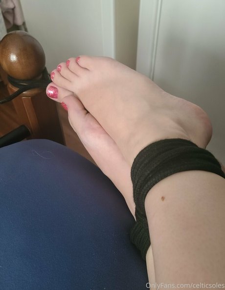 celticsoles onlyfans nude tits