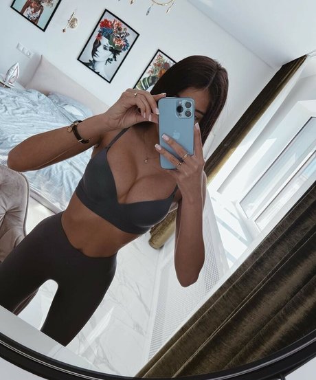 nastiruslanovna onlyfans nudes