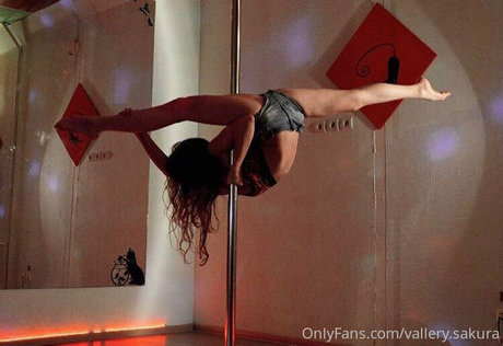vallery sakura onlyfans mega