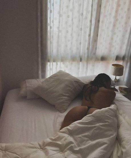 Aurobel Contreras onlyfans leaked.