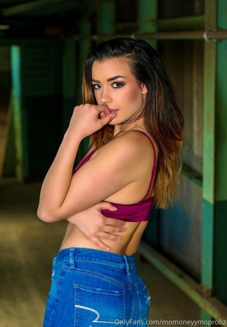 momoneyyymoprobzzz leaked onlyfans photos