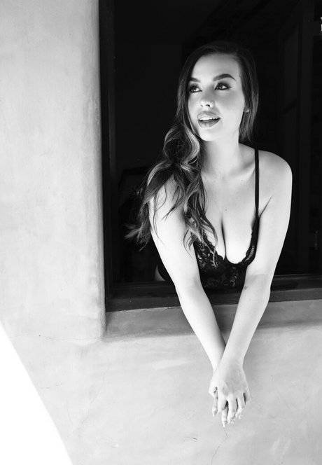 momoneyyymoprobzzz onlyfans leaked xxx