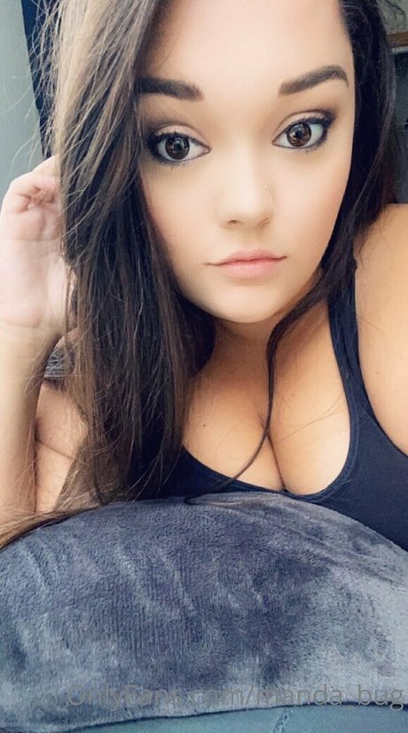 manda bug only fans naked