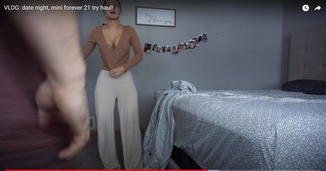 Esther Perepechkin onlyfans gratis