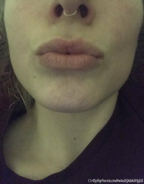 hornycavegirl onlyfans strip tease