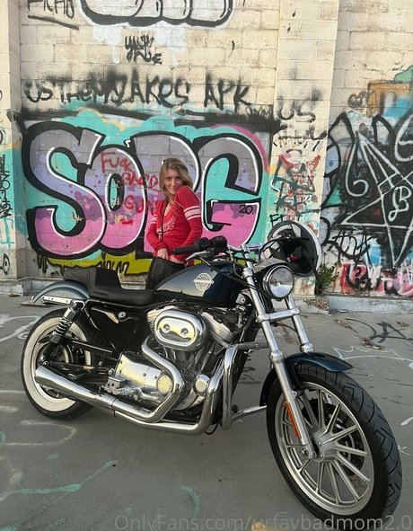 urfavbadmom2 0 onlyfans sextape