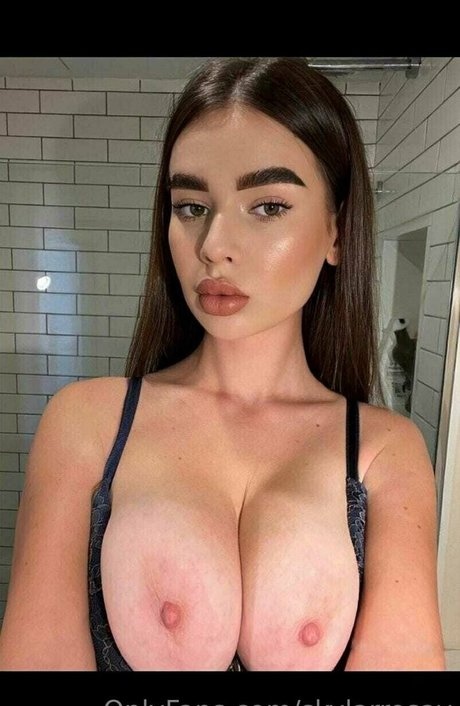 skylarrosay leaked nude onlyfans