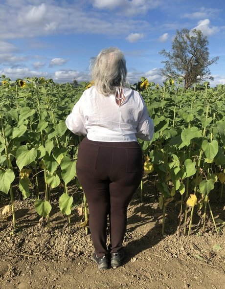 thebumbumbaroness onlyfans naked pics