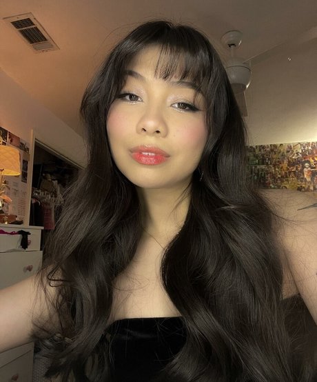 Trin Lovell onlyfans nude leaked