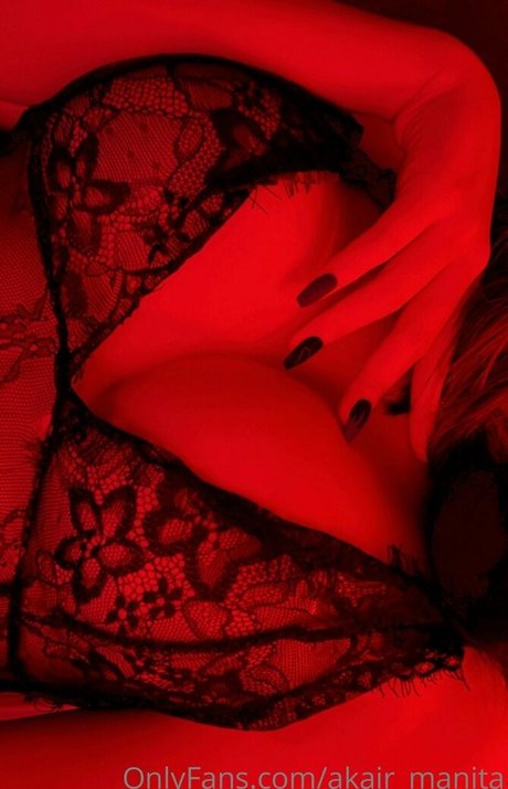 Akair Manita onlyfans content type